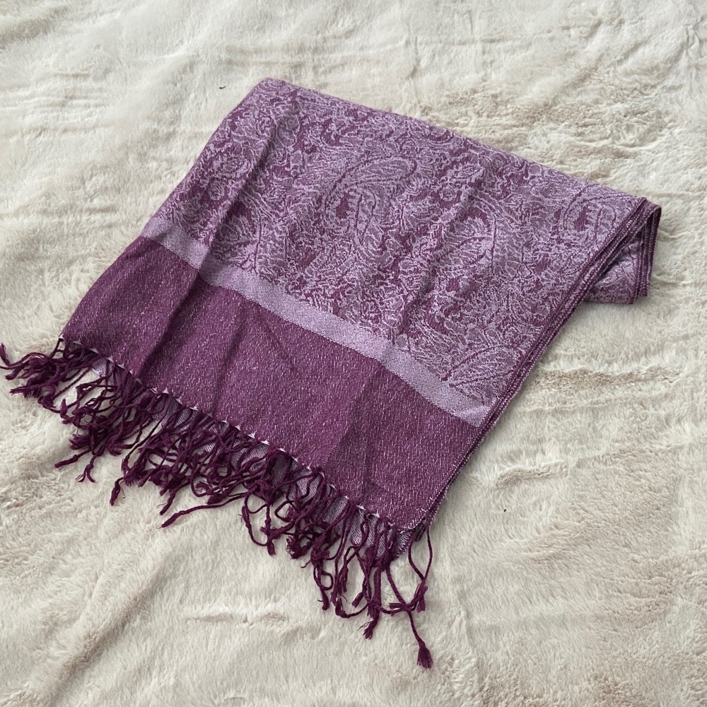 Elegant Purple Paisley Scarf